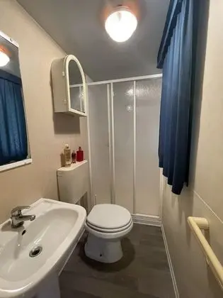 Standard Karavan, Teras