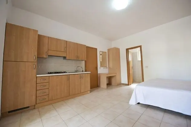 Stüdyo, Plaj Kenarı (Rubino)