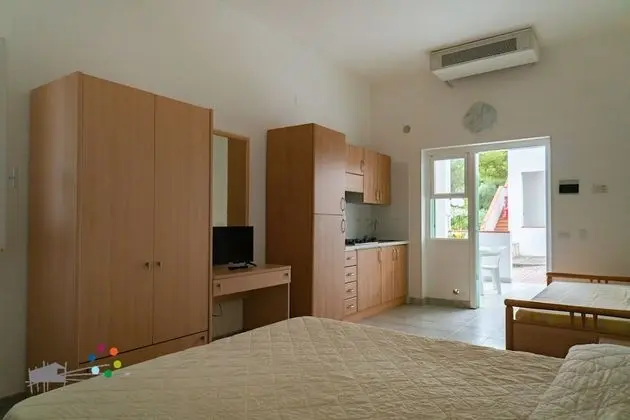 Stüdyo, Plaj Kenarı (Rubino)