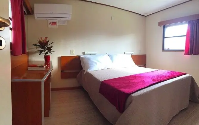 Basic Tek Büyük Yataklı Oda