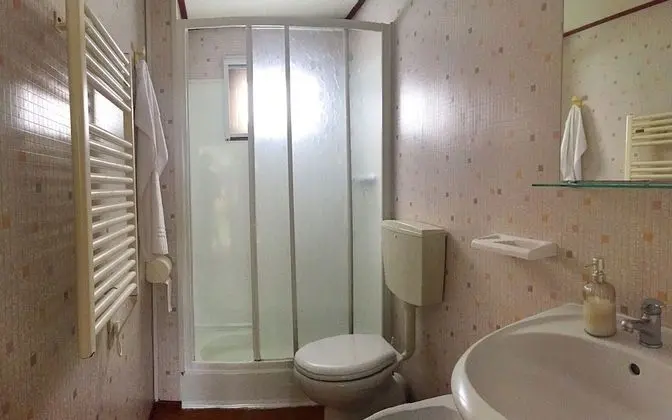 Basic Tek Büyük Yataklı Oda