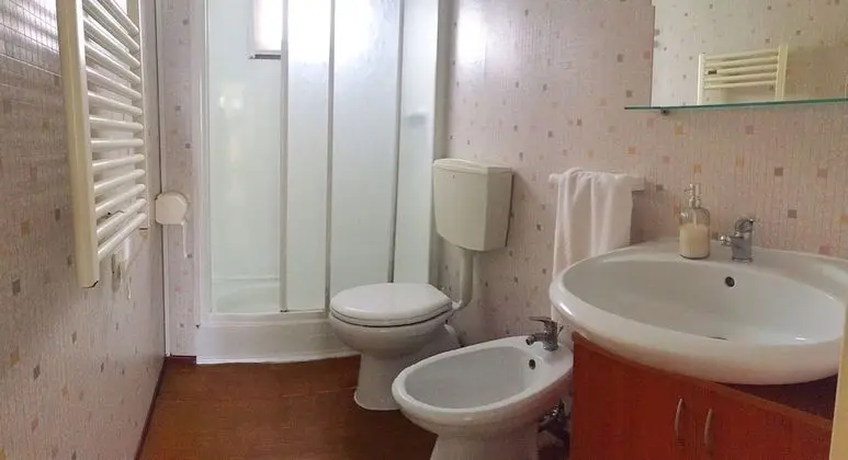 Basic Tek Büyük Yataklı Oda