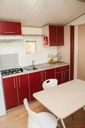 Superior Karavan, 2 Yatak Odası, 2 Banyolu, Havuz Kenarı