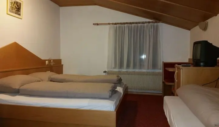 Standard Üç Kişilik Oda