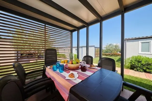 Karavan, 2 Yatak Odası, Havuz Kullanımı