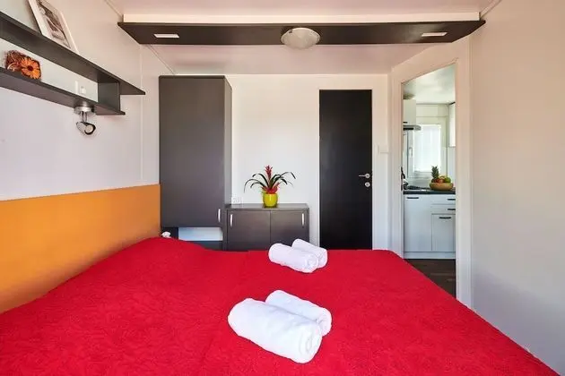 Karavan, 3 Yatak Odası, Havuz Kullanımı