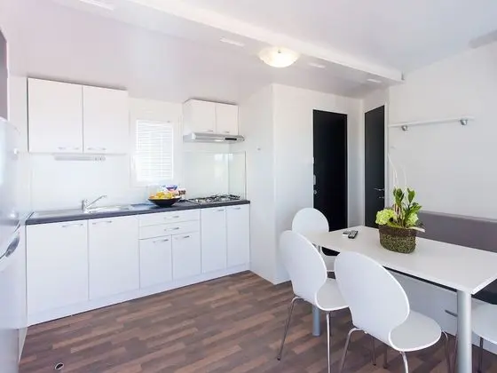 Karavan, 3 Yatak Odası, Havuz Kullanımı