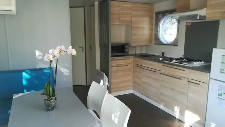 Comfort Karavan, 2 Yatak Odası (4-6 Pers)