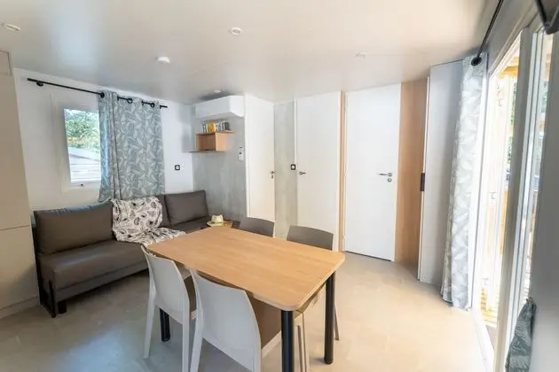 Premium Karavan, 2 Yatak Odası (4-6 Pers)