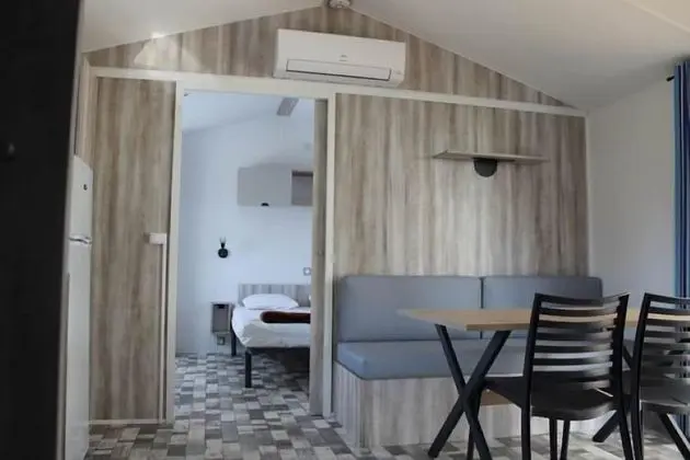 Premium Karavan, 2 Yatak Odası, Engellilere Uygun, Sigara İçilmez