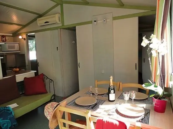 Comfort Karavan, 2 Yatak Odası (5 persons)