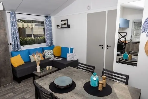 Karavan, 2 Yatak Odası, Teras (27m2)