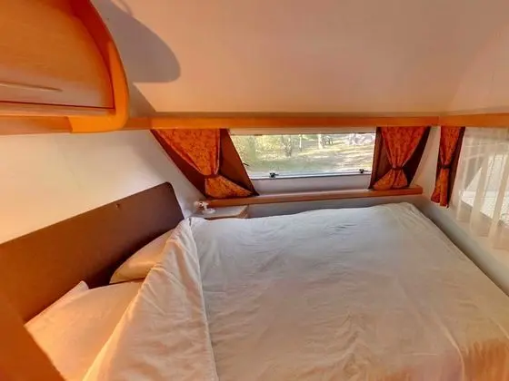 Karavan (Caravane 4 persons)