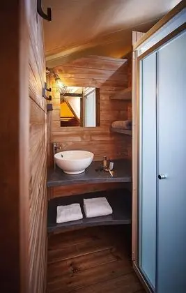 Comfort Karavan (Kenya Plus)
