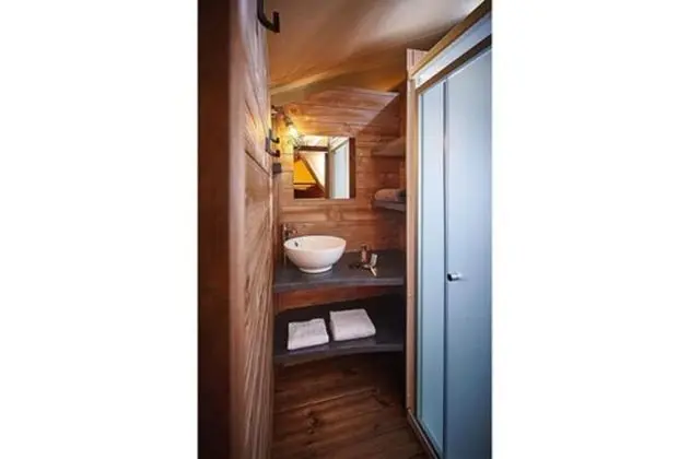Comfort Karavan (Kenya Plus)