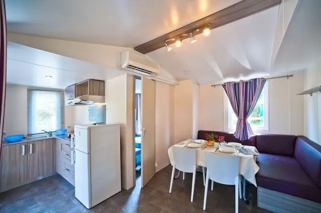 Deluxe Karavan