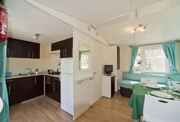 Deluxe Karavan