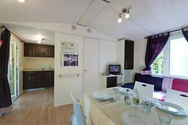 Deluxe Karavan