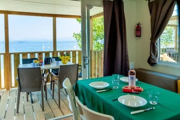 Karavan, Veranda, Göl Manzaralı