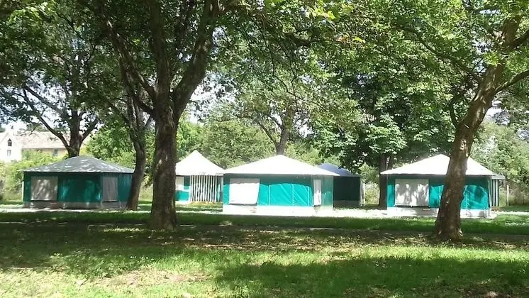 Standard Çadır, 2 Yatak Odası, Bahçe Manzaralı, Bahçeli