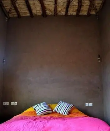 Tek Büyük veya İki Ayrı Yataklı Oda (Sahara)