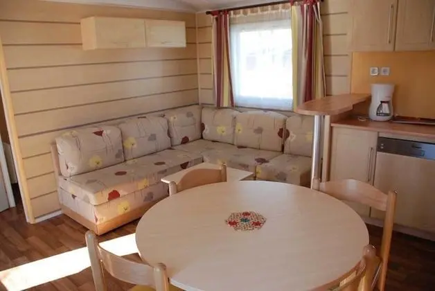 Comfort Karavan (C -4 Pers -Margeride)