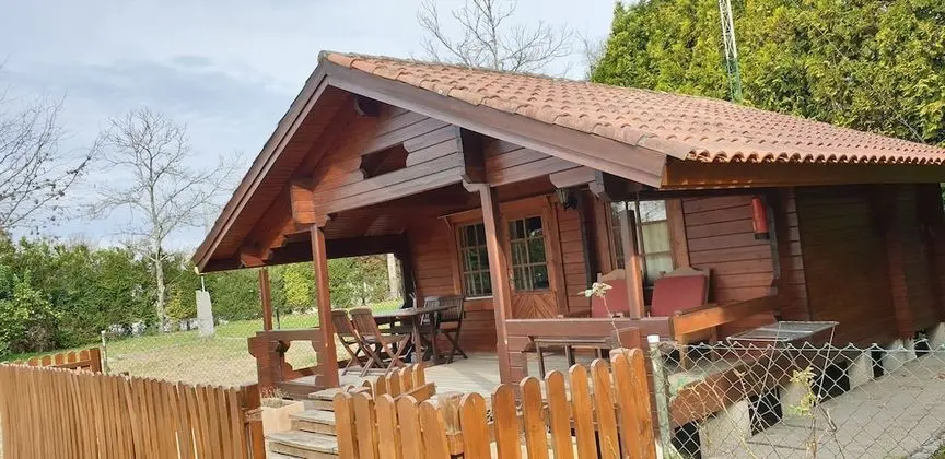 Kulübe, Bahçe Manzaralı