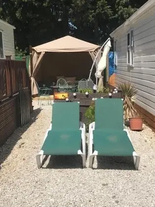 Karavan (Salisbury 9)