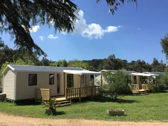 Karavan (BERMUDES TRIO)