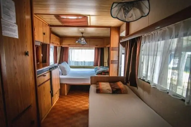 Standard Karavan, Ortak Banyo