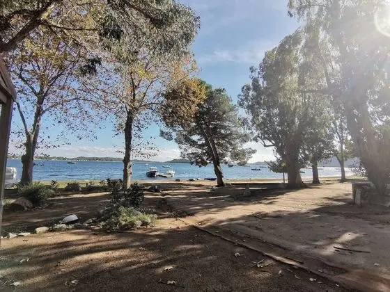Dağ Evi, Banyolu/Duşlu (ombragés)