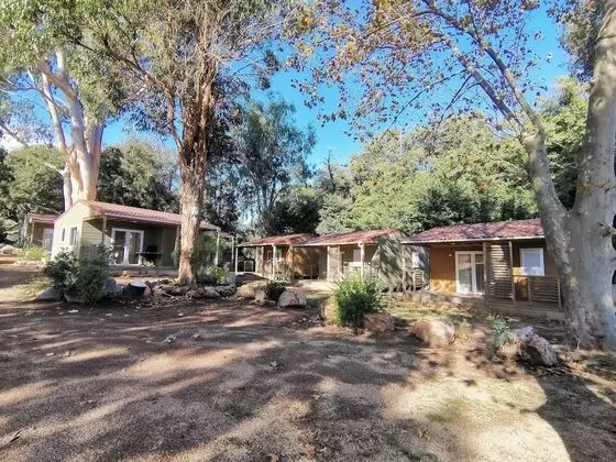 Dağ Evi, Banyolu/Duşlu (ombragés)