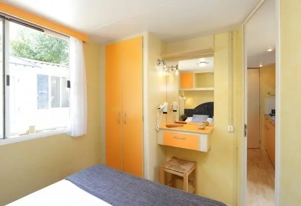 Karavan (Charme AC)