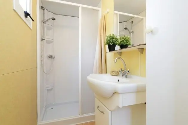 Karavan (Charme AC)