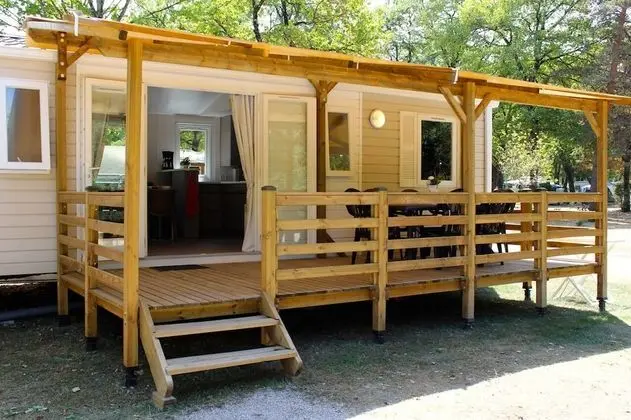Karavan (Alpage)