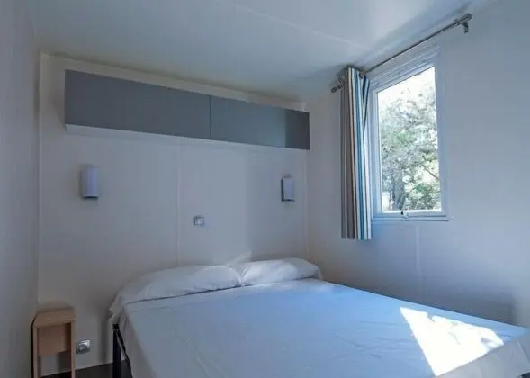 Karavan (2 adults + 2 children - A/C)