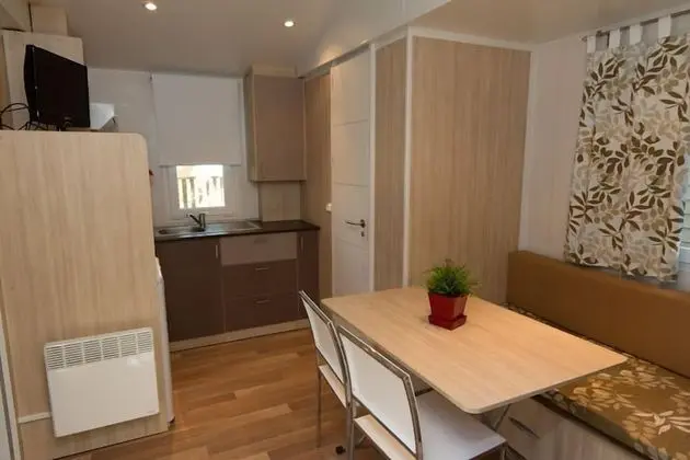 Karavan (Prima AC)