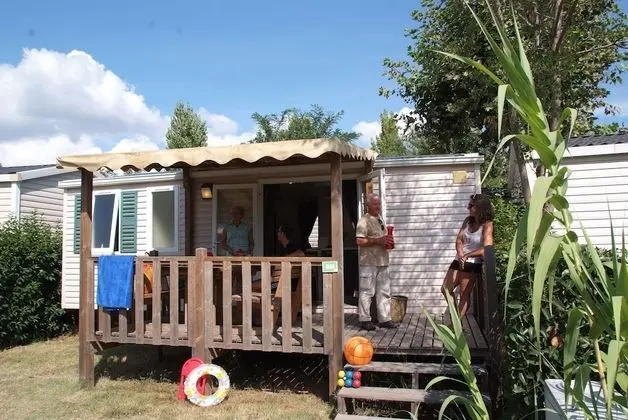 Karavan, 2 Yatak Odası, Havuz Kullanımı (Colorado)