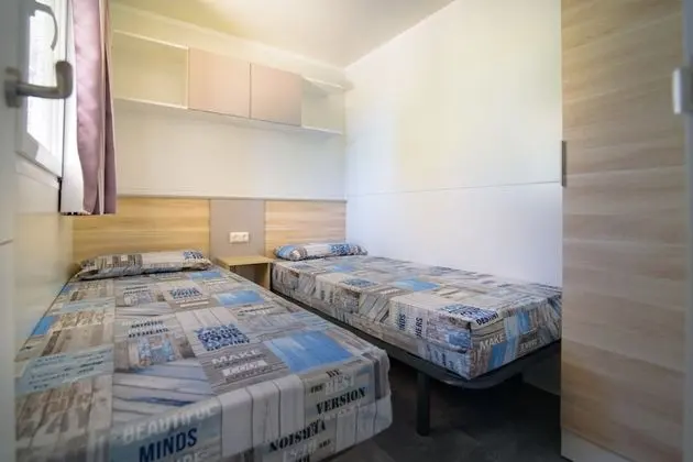 Karavan, 2 Yatak Odası, Teras (Air Conditioning/Heat Pump)