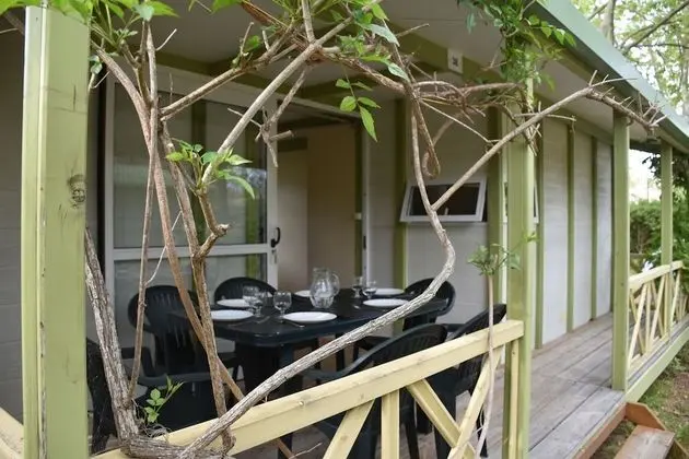 Karavan, Teras