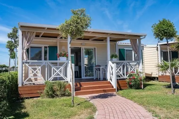 Karavan, Birden Çok Yatak, 2 Banyolu, Plaj Kenarı