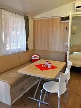 Karavan, Birden Çok Yatak, Plaj Kenarı
