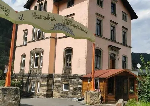 Basic Ortak Ranzalı Oda, 1 Yatak Odası