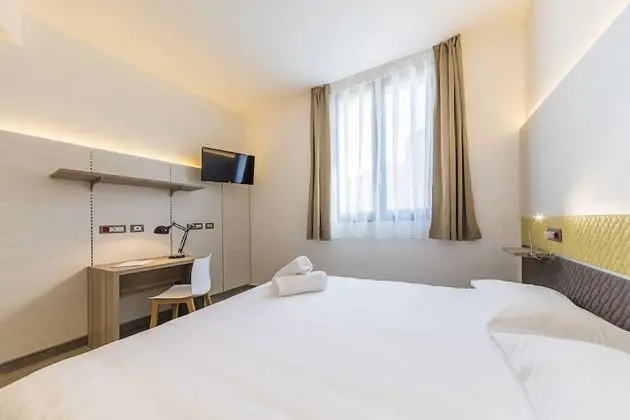 Standard Büyük Yataklı Tek Kişilik Oda