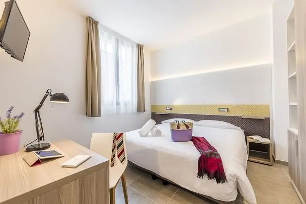 Standard Tek Büyük veya İki Ayrı Yataklı Oda