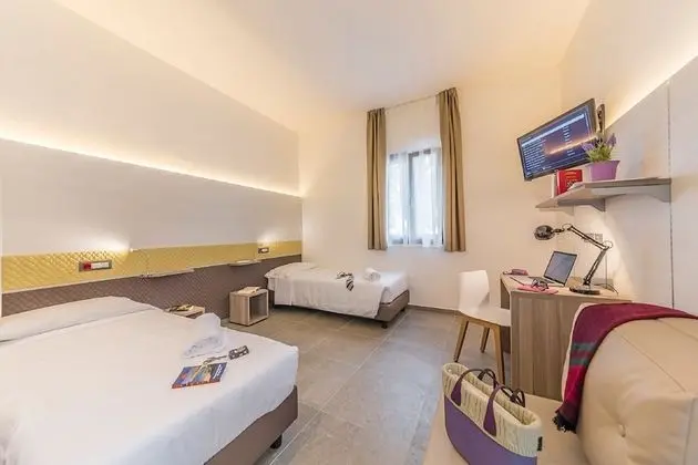 Standard Tek Büyük veya İki Ayrı Yataklı Oda