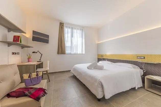 Superior Tek Büyük veya İki Ayrı Yataklı Oda