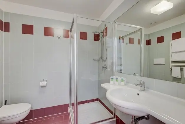 Classic Tek Büyük veya İki Ayrı Yataklı Oda