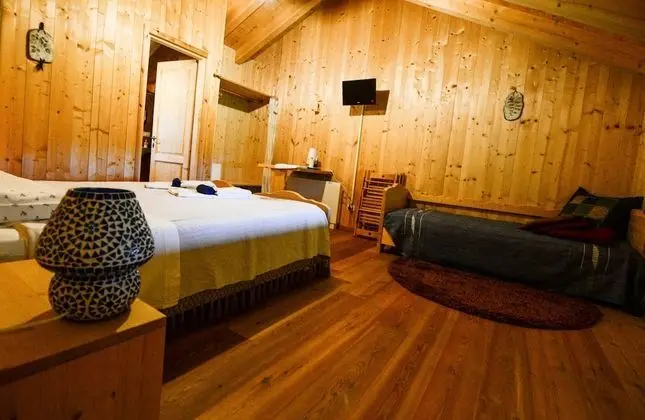 Deluxe Tek Büyük veya İki Ayrı Yataklı Oda, 1 Yatak Odası, Bahçe Manzaralı