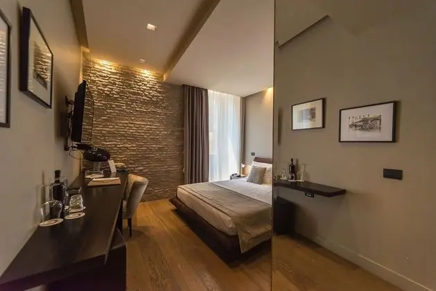 Deluxe Tek Büyük Yataklı Oda